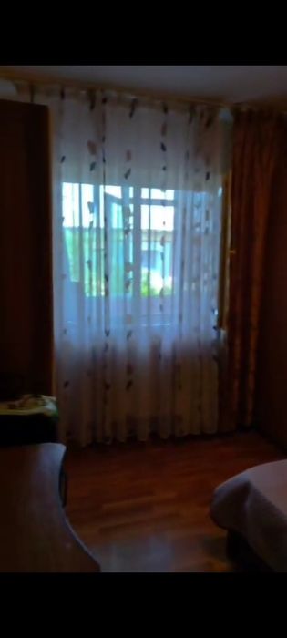 Cameră de închiriat în apartament - 150 de euro