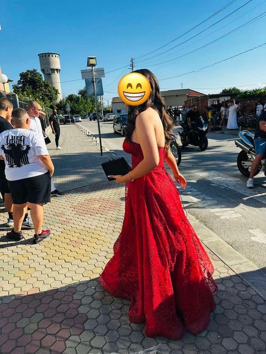 Официална дълга червена рокля