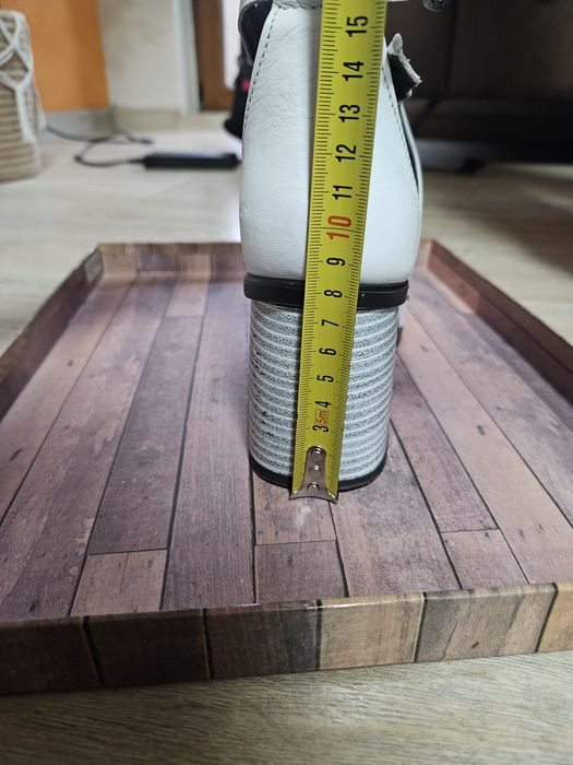 Дамски сандали 39