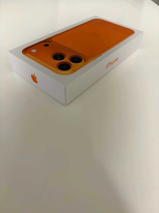 iPhone 17 Pro Max 512GB – Orange – НОВ, неактивиран