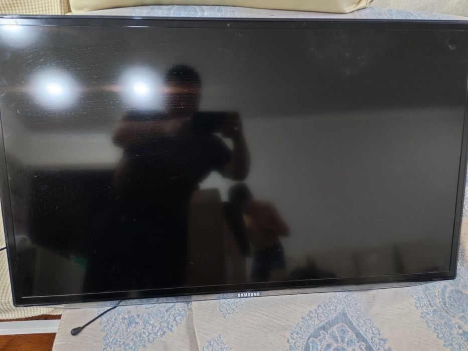 Продам телевизор