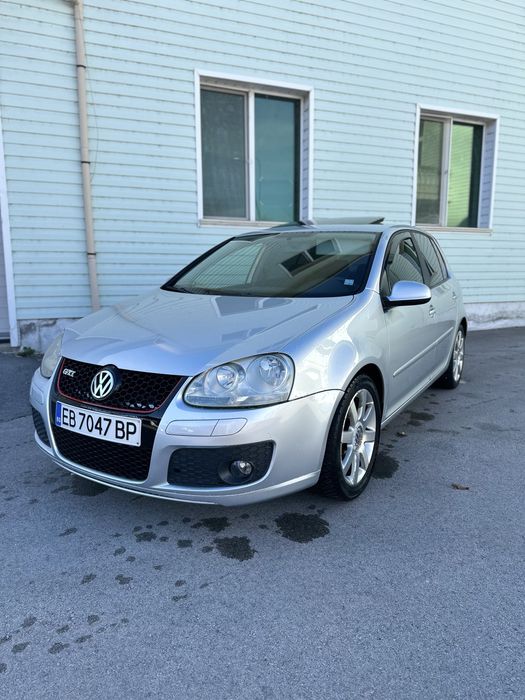 Продава се Голф 5