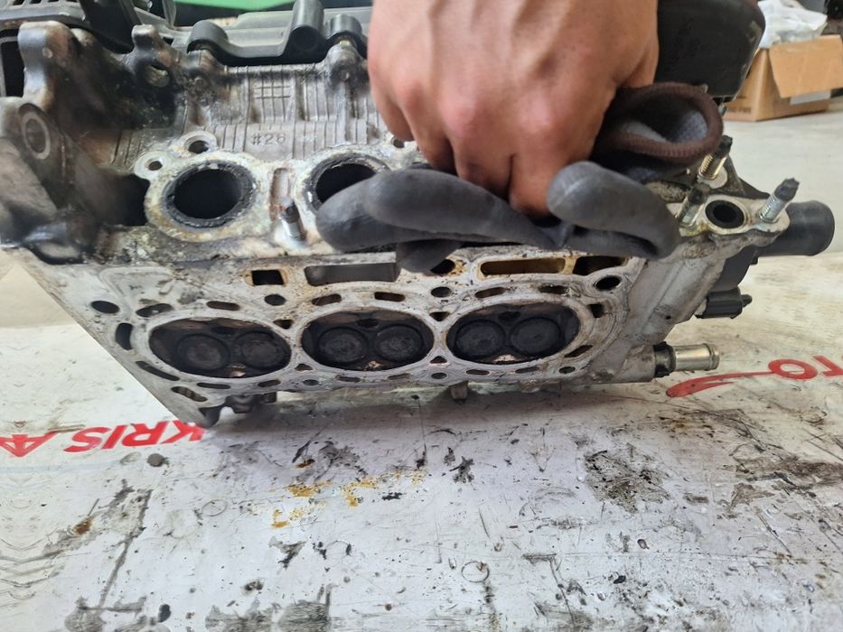 Цилиндрова глава Toyota Yaris 1.0 12V / Тойота Ярис 1.0 12В 2012г.