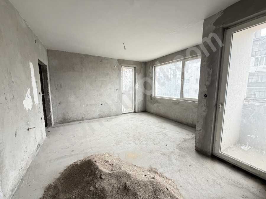 Продава се Двустаен апартамент в Велико Търново, Център - 60 кв.м за 893 €/кв.м - Снимка #1