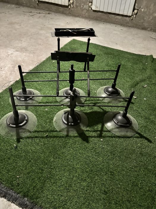 Люстры две одинаковые в рабочем целом состоянии