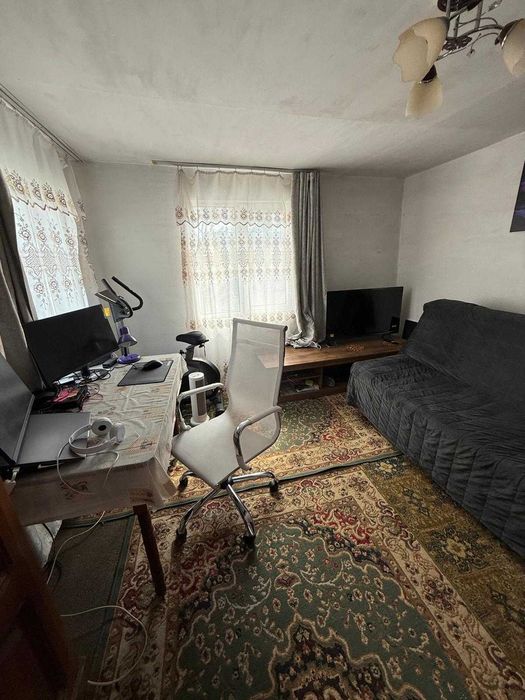 Casa si teren  de vanzare in Suceava Burdujeni sat