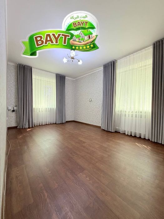 Фархадский Базар 2 комнатная 1 этаж,Раздельный Продается.    х