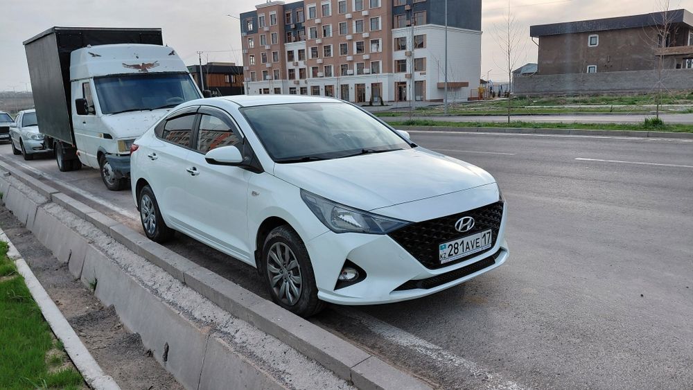 Хундай аксент 2021 1.4