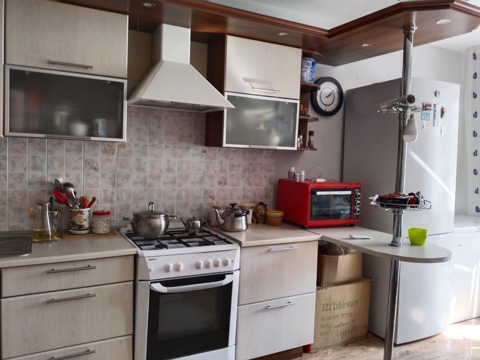 Срочно продам кух гарнитур