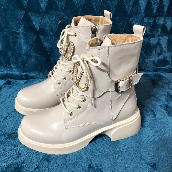 Ghete dama Valentino