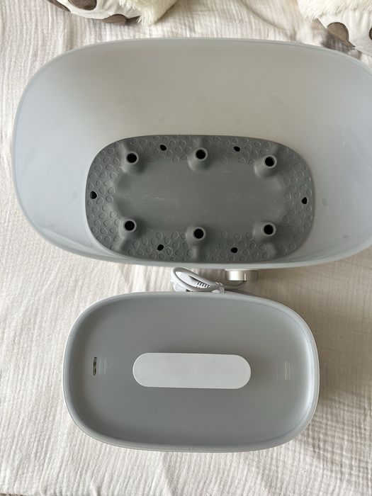 Sterlizator si uscator biberoane bebelusi.