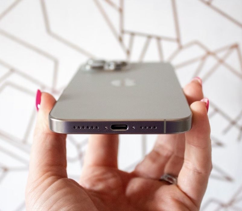 Айфон 15 Про Мах