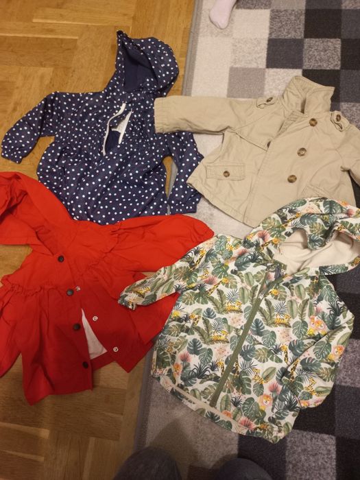 Якенца и дрешки за момиче