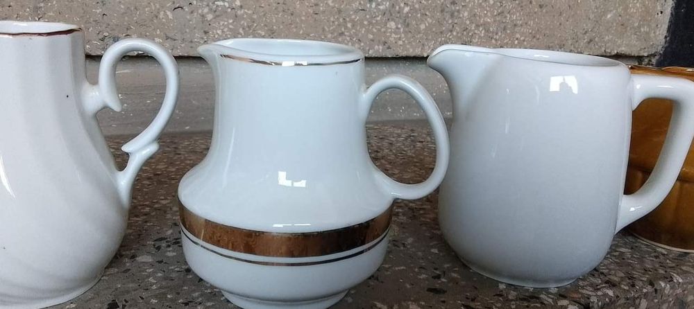 Порцеланови канички за мляко