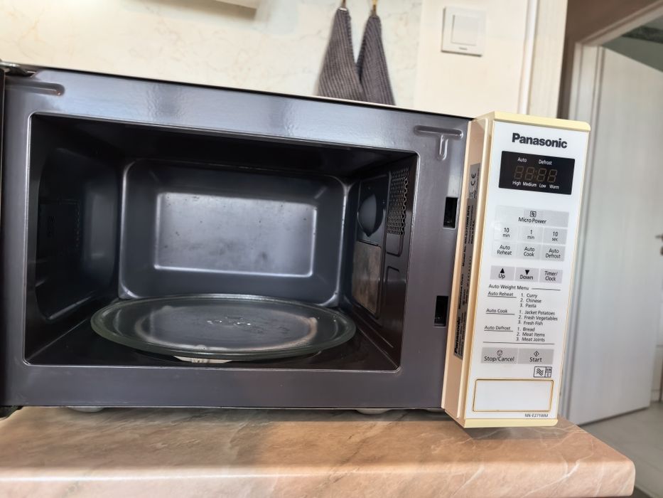 Микровълнова фурна Panasonic