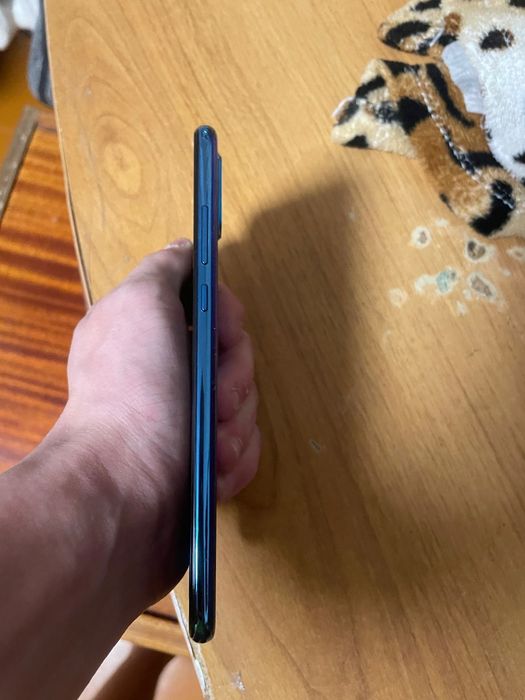 Продам HUAWEI P30 lite