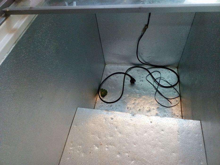 Продам морозильник