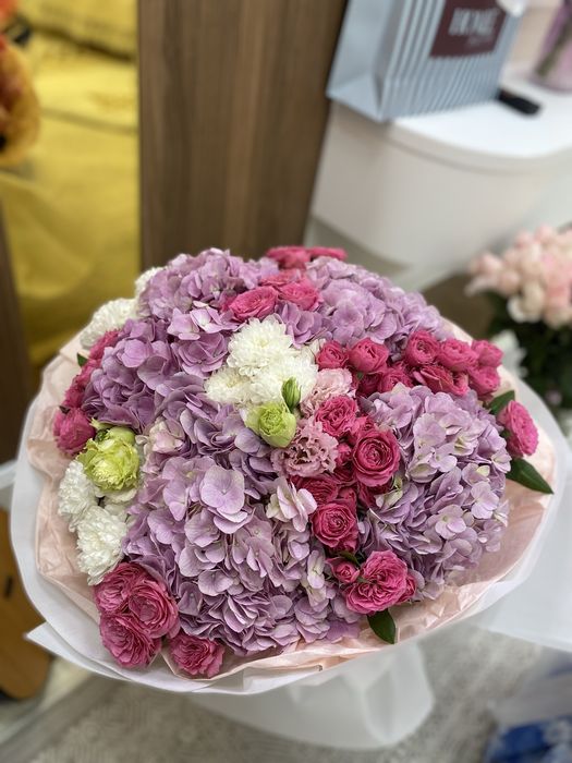 Букет цветы срочно продам
