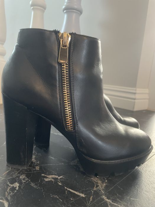 Cizme/ghete river island