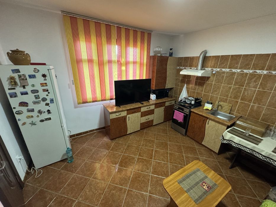 Casă 200 mp P+M cu teren de 2.000 mp – Oraș Pogoanele, jud. Buzău