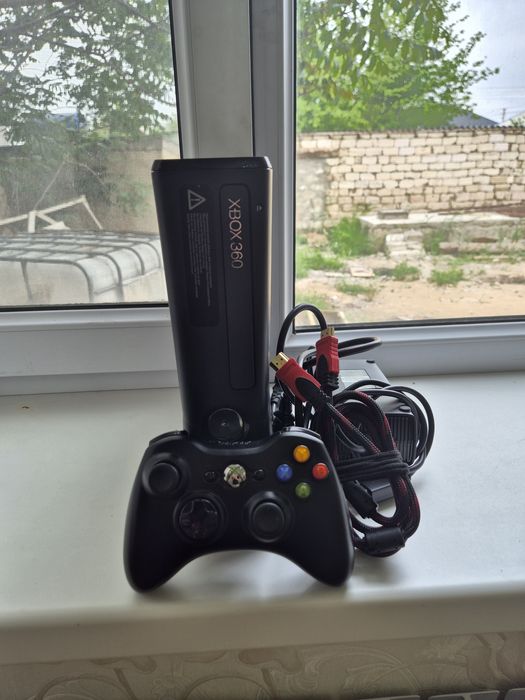 Xbox 360 Slim 26 игр