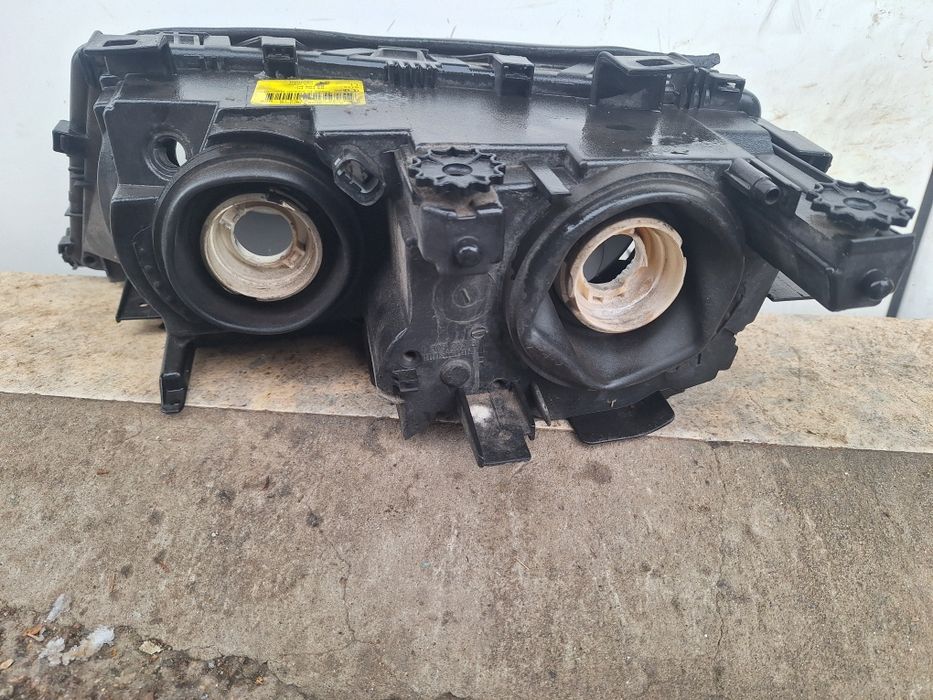 Десен Фар Оригинален  за  BMW E46 от 1998-2001Година БМВ Е4 3 Серия