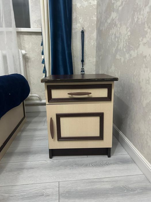 Продам кровать тумбы