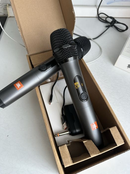 Продам jbl 320 + 2микро jbl оригиналы