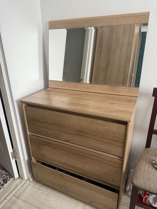 Продам спальный гарнитур