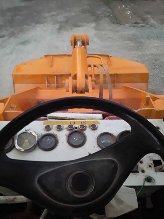 Погрузчик экскаватор super exkavator