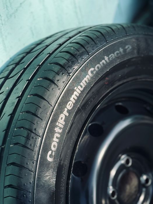 Штамаовный диск летный шинами