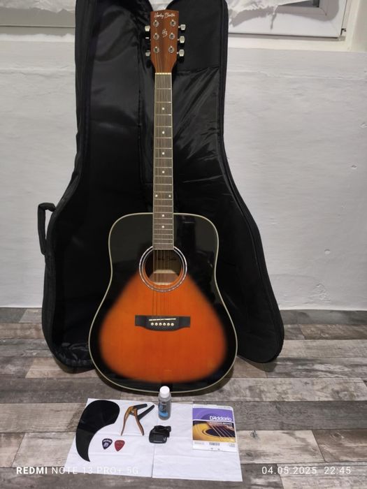 Китара с калъф и