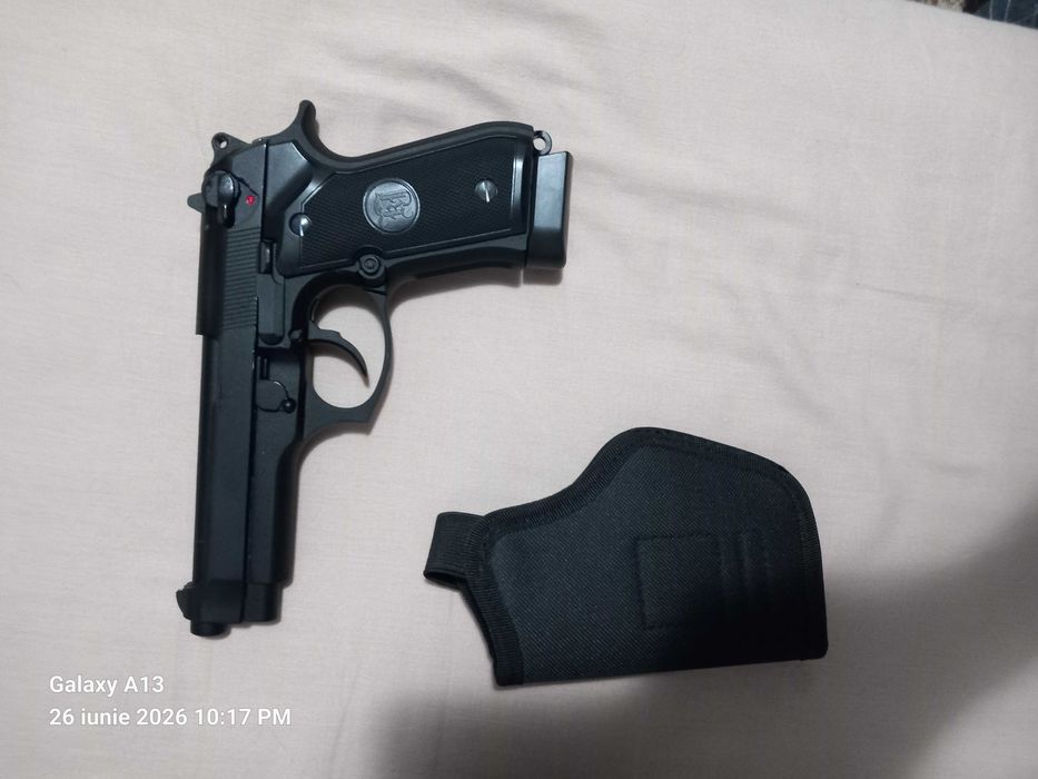 Pistol airsoft Beretta M9, CO2