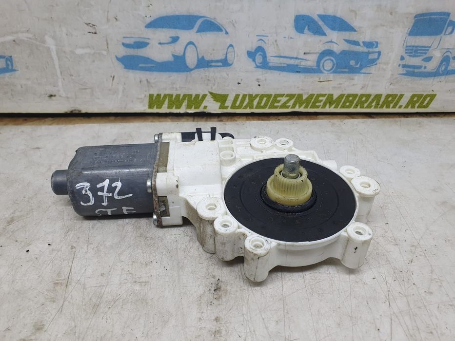 Motoras geam dreapta fata 0130822206 Smart Forfour 1 [2004 - 2006] 1.