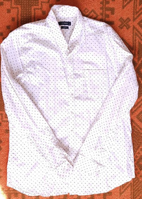 Лот мъжки ризи LC WAIKIKI