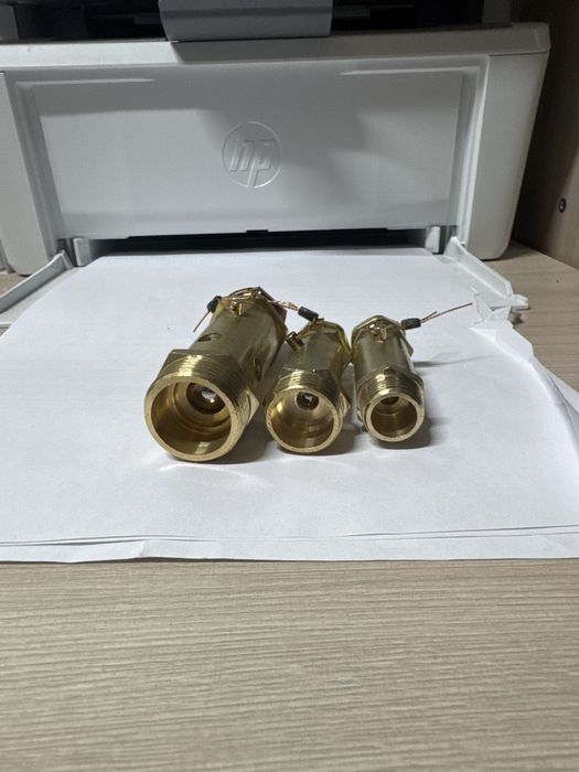 Предохранительный клапан-спускник