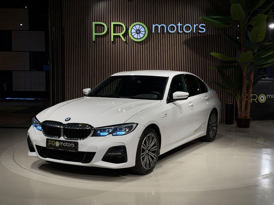BMW Seria 3 BMW 330e xDrive Msport 2020 / 63.000 Km