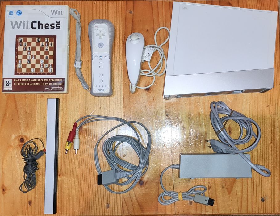 Nintendo Wii + Wii Chess