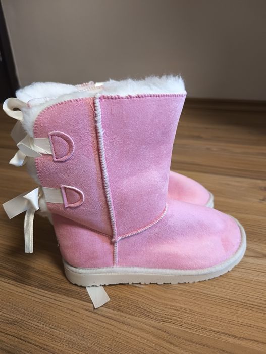 Дамски велурени ботуши