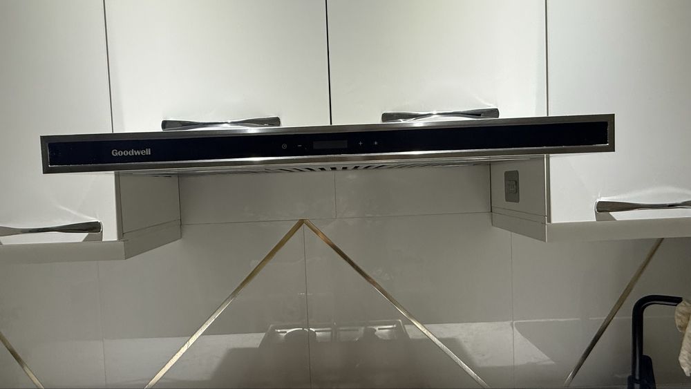 Продам вытяжку гудвелл