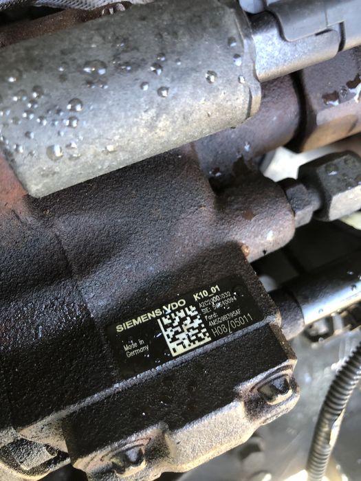 Дюзи и помпа гнп зА форд 1.8 тдци 1.8 tdci 125 к с siemens