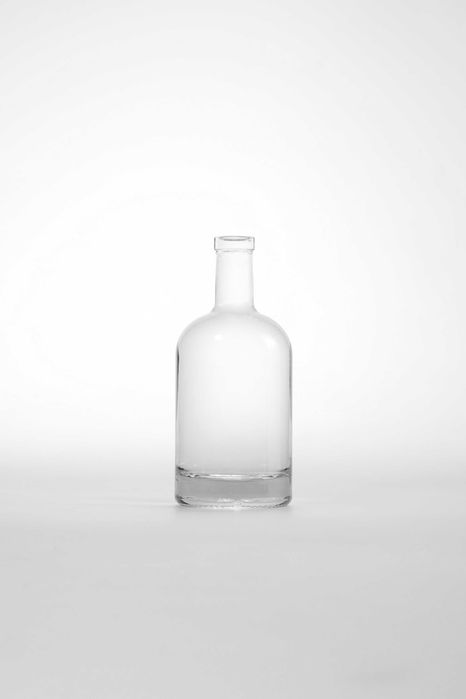 Бутилка за ракия или вода дебелостенна 500 мл.