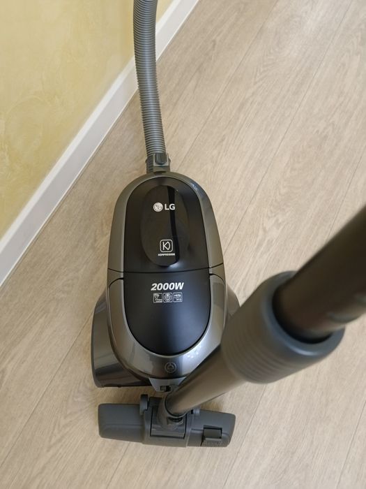 Продам пылесос LG б.у