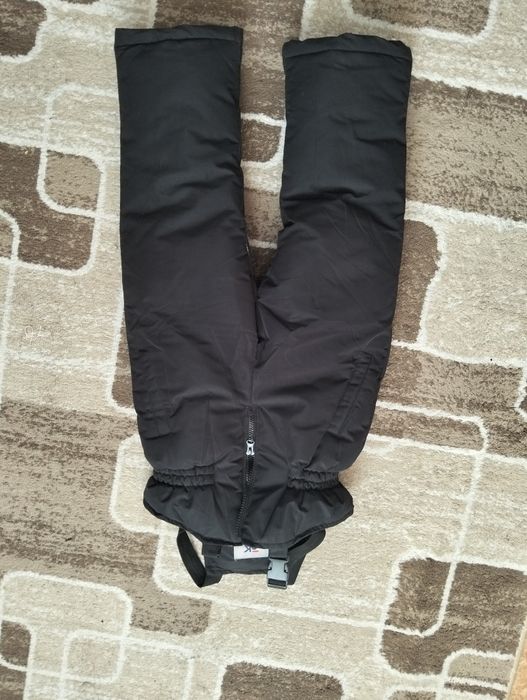 Зимний куртка и комбинезоном