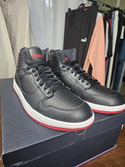 Adidasi Jordan Jumpman