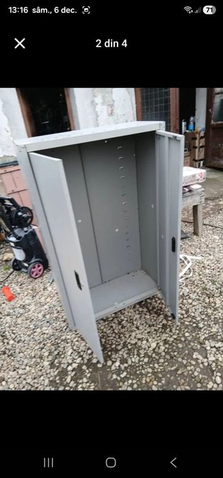 Vând dulap metalic de atelier preț 350 lei  dimensiune 140/90/40