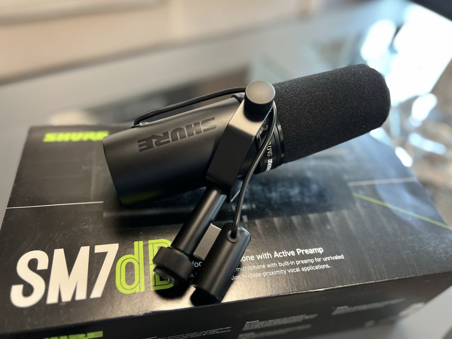 Микрофон Shure SM7DB Vocal Microphone
