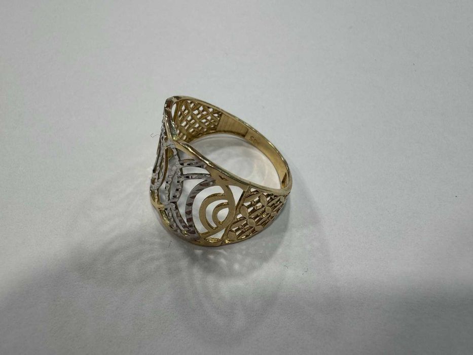 Златен пръстен 14К- 2,42гр