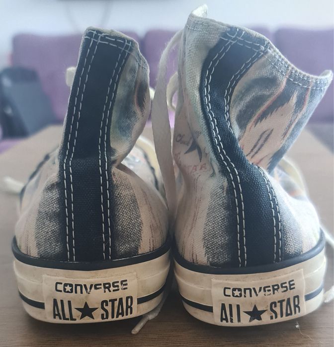 Tenisi Converse gheata