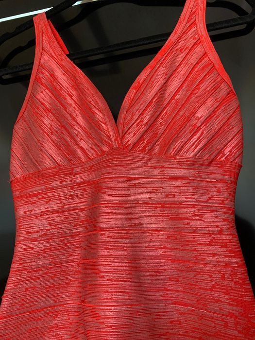 Vand rochie marimea 36